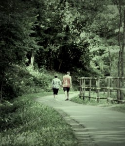 Paseando de la mano_01