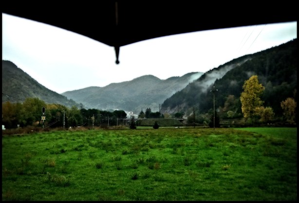 bajo-el-paraguas-oct-2016-fuji